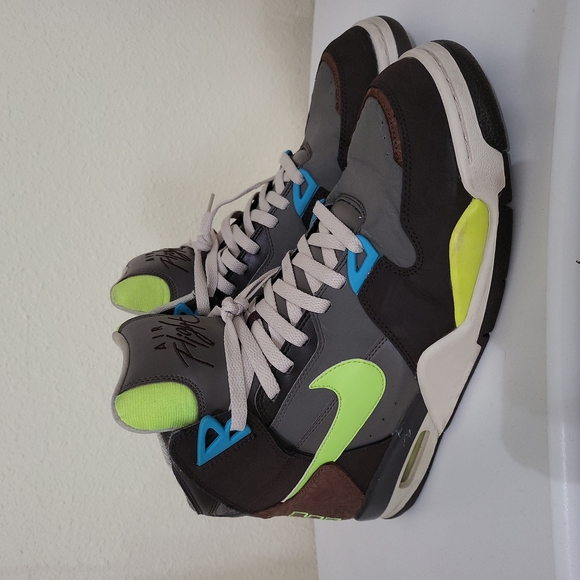 Nike Air Flight High "Dark Cider Volt" - Picture 2 of 6